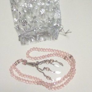 Sparkle pink beaded silver tone leaf necklace